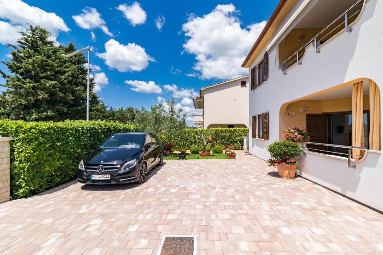 Apartman Mia Fazana Exterior photo